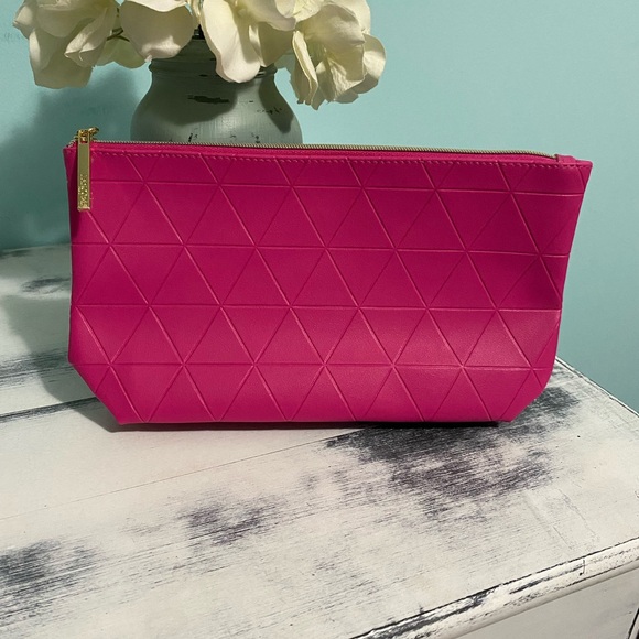 Lacome Pink Makeup Bag - Picture 1 of 3